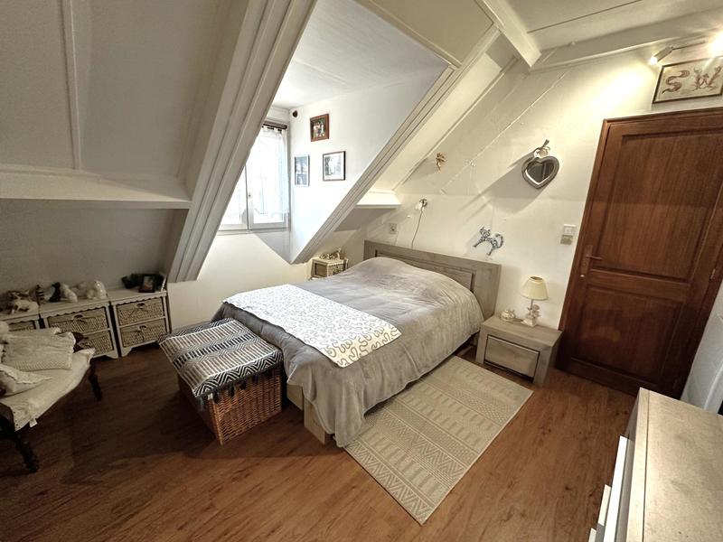 Maison - 163 m² - 7 pièces