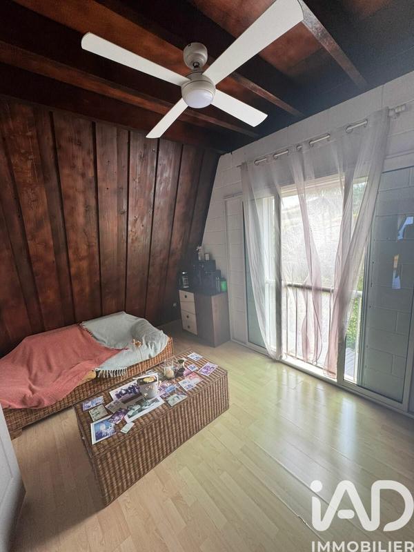 Maison - 251 m² - 7 pièces