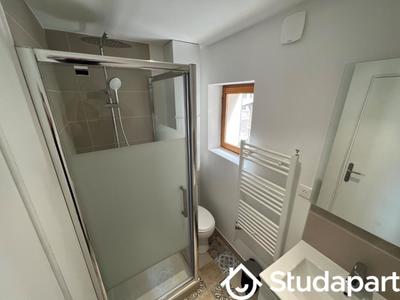 Chambre - 9 m² - 1 pièce