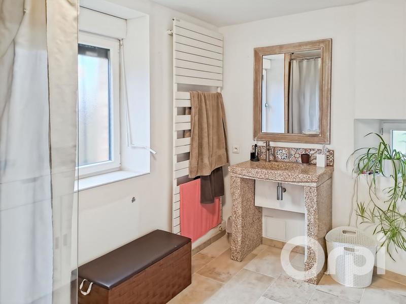 Maison - 176 m² - 7 pièces