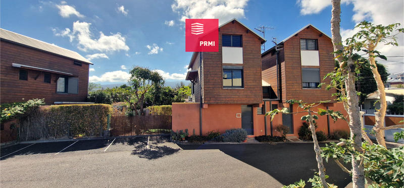 Maison - 97 m² - 5 pièces