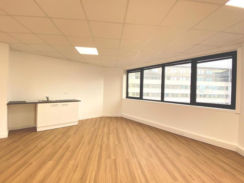Bureau - 409 m²