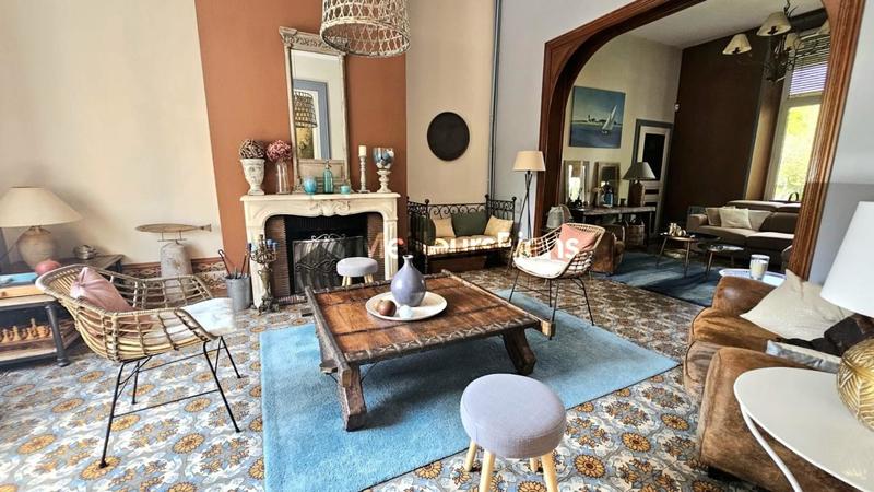 Maison bourgeoise - 196 m² - 8 pièces