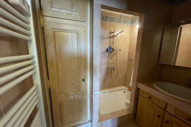 Appartement - 79 m² - 3 pièces