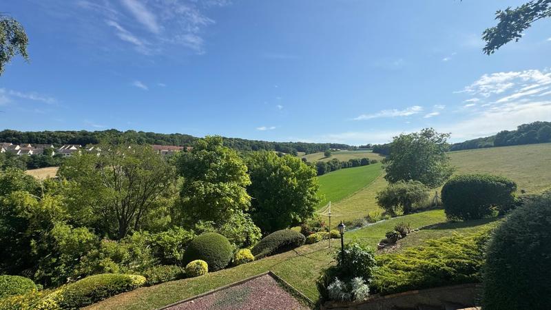 Maison - 167 m² - 7 pièces