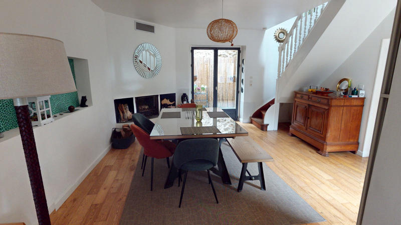 Maison - 168 m² - 7 pièces