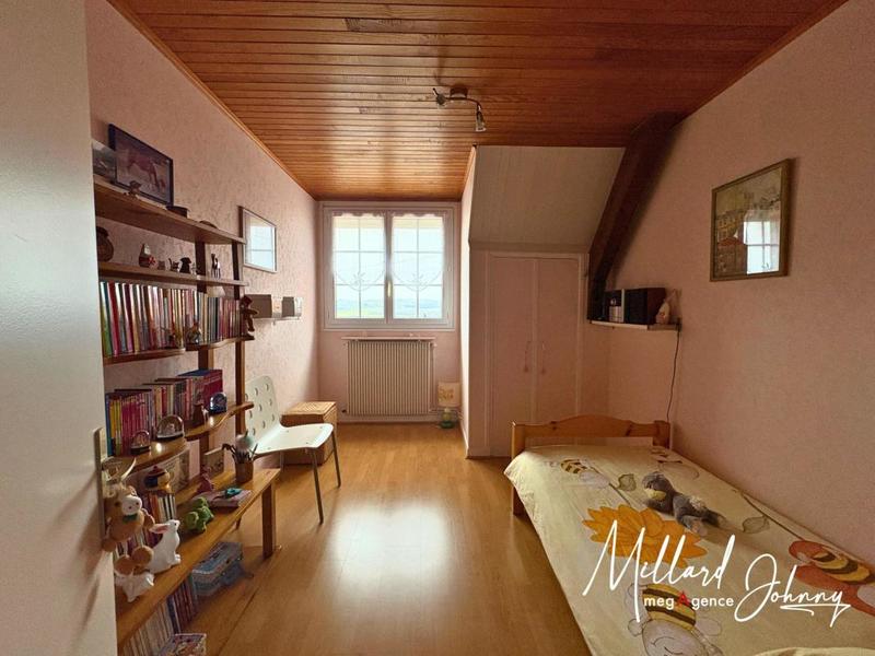 Maison - 198 m² - 6 pièces