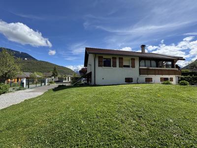 Maison - 182 m² - 7 pièces