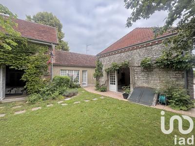 Maison - 210 m² - 9 pièces