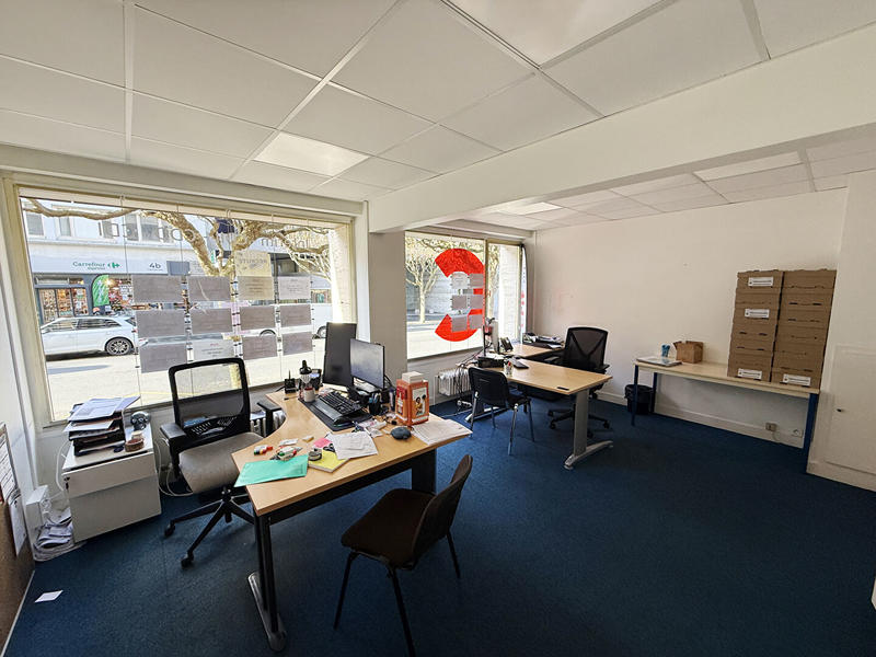 Bureau - 106 m² - 4 pièces