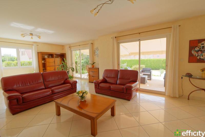 Maison - 215 m² - 7 pièces