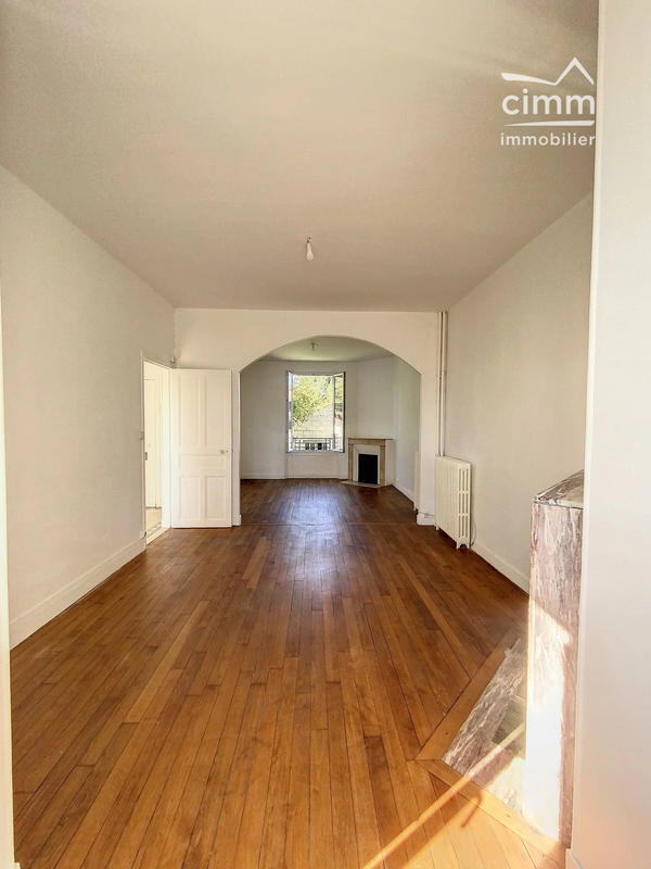 Maison - 83 m² - 5 pièces