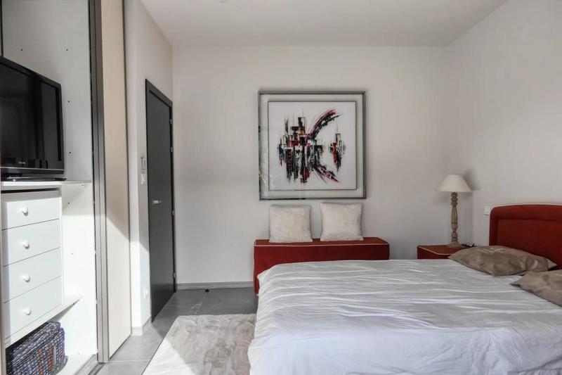 Maison - 200 m² - 7 pièces