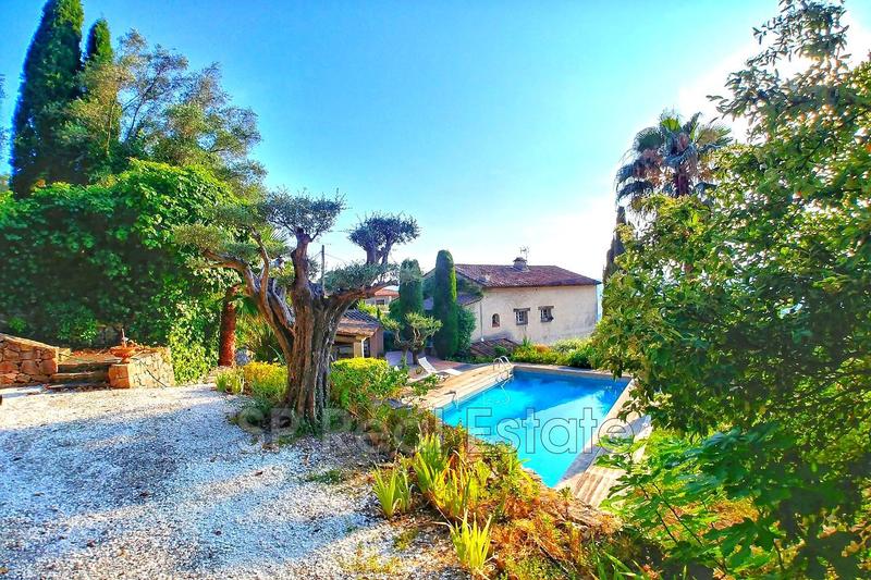 Maison - 175 m² - 6 pièces