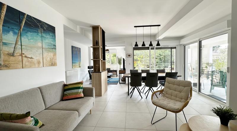 Appartement sur toit - 92 m² - 4 pièces