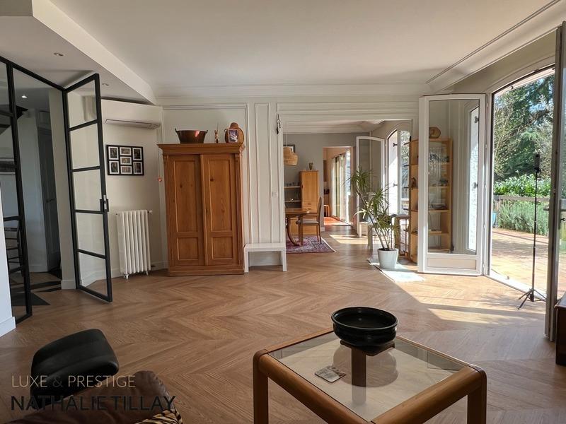 Maison - 243 m² - 7 pièces