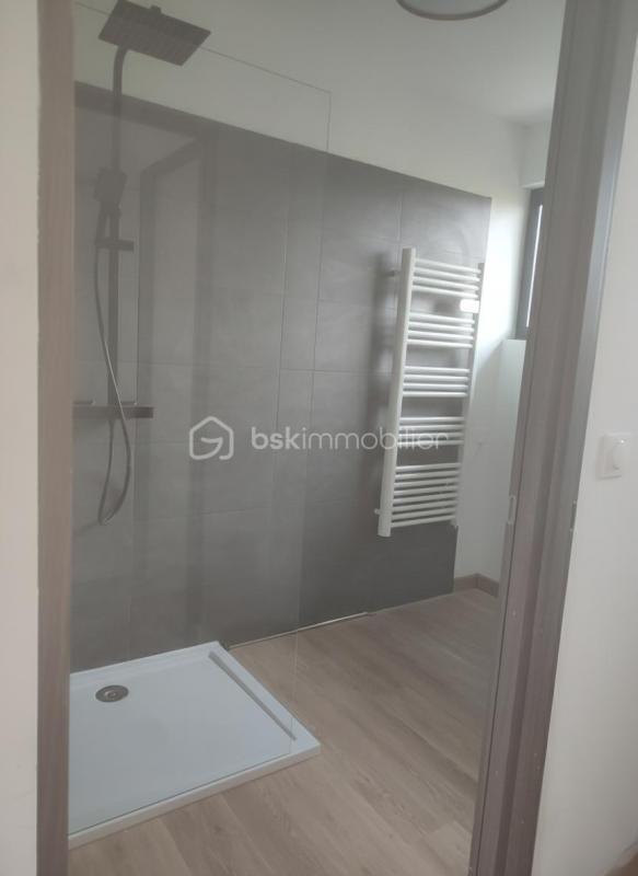 Maison traditionnelle - 142 m² - 7 pièces