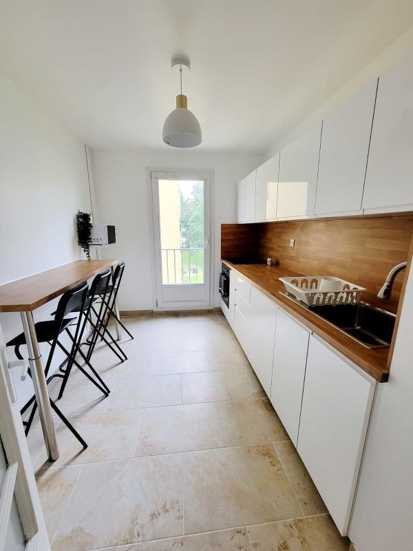 Appartement - 94 m² - 5 pièces