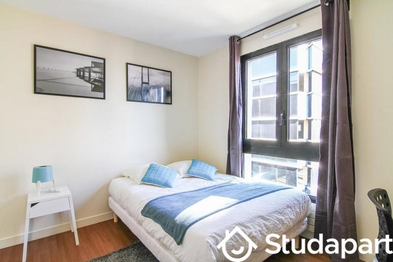 Chambre - 11 m² - 1 pièce