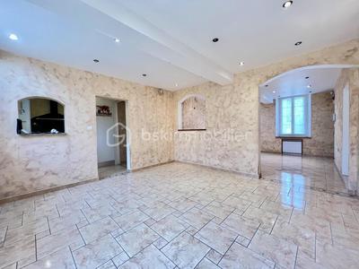 Maison - 190 m² - 7 pièces