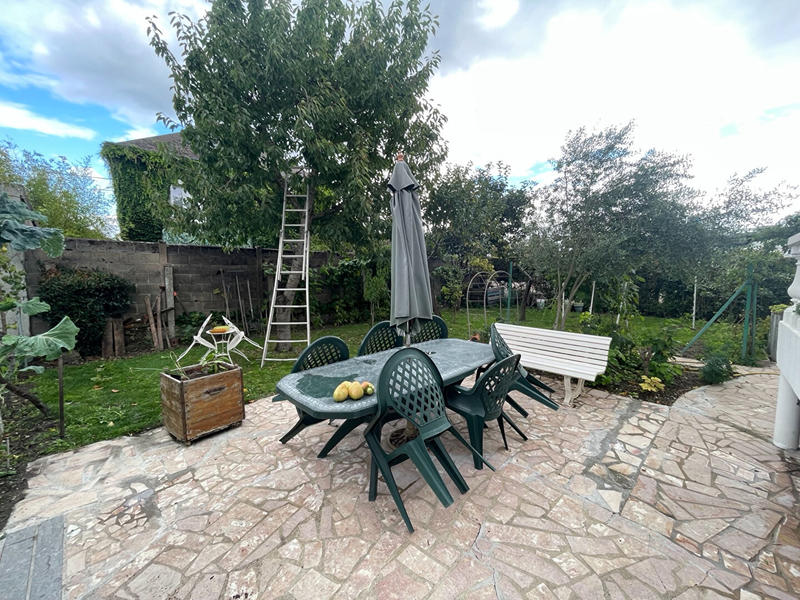 Maison - 92 m² - 5 pièces