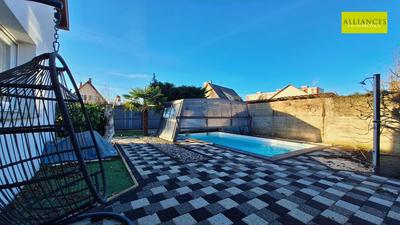 Maison - 172 m² - 7 pièces