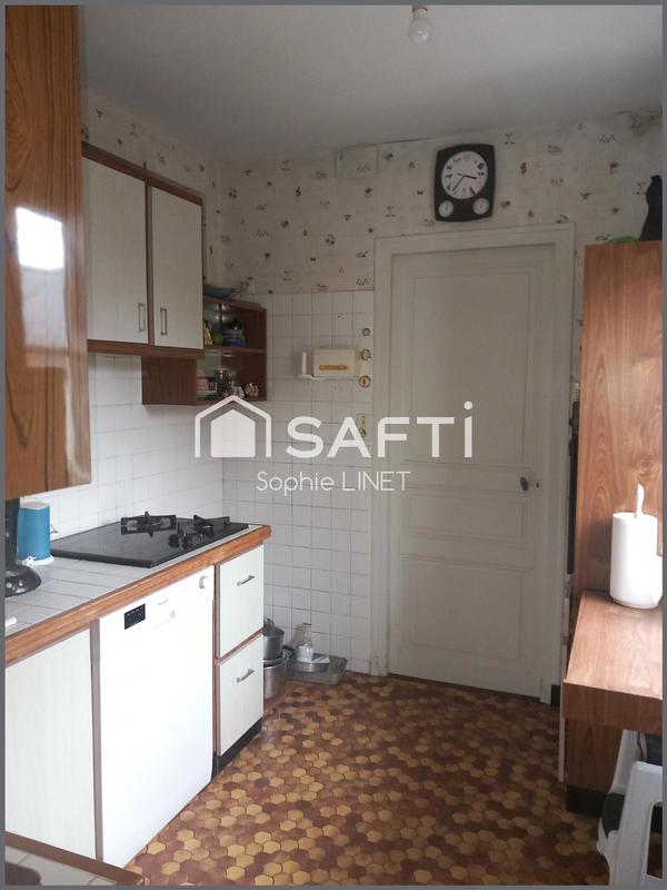 Maison - 232 m² - 11 pièces