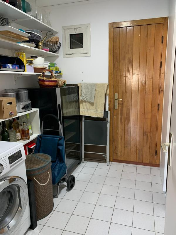 Maison - 245 m² - 8 pièces