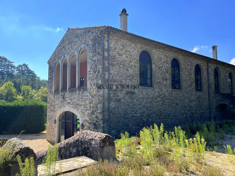 Maison ancienne - 473 m² - 9 pièces