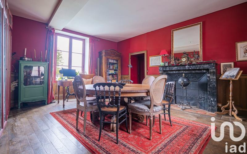 Maison - 227 m² - 8 pièces