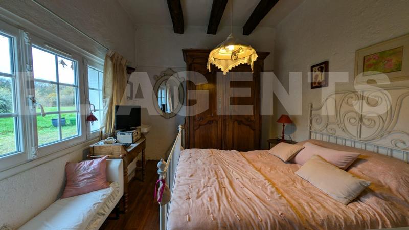 Propriété - 140 m² - 7 pièces