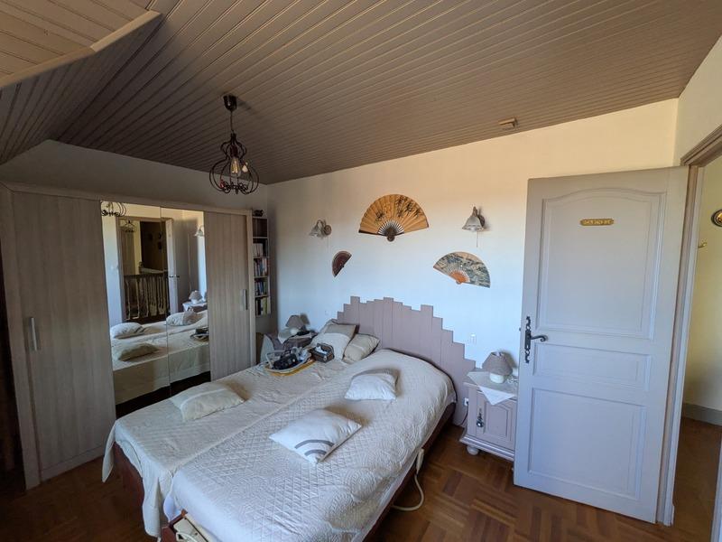 Maison - 167 m² - 7 pièces