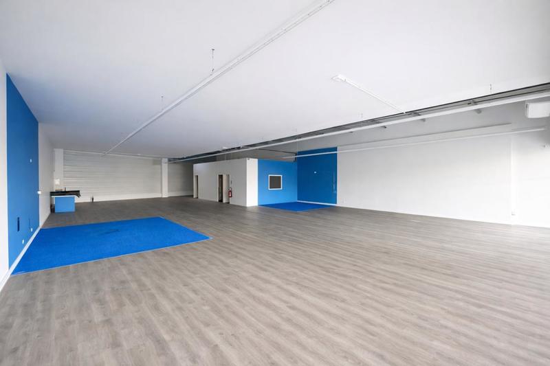 Local d'activité / Entrepôt - 325 m²