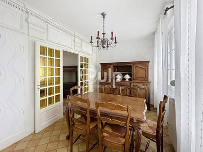 Maison de maîtres - 65 m² - 8 pièces