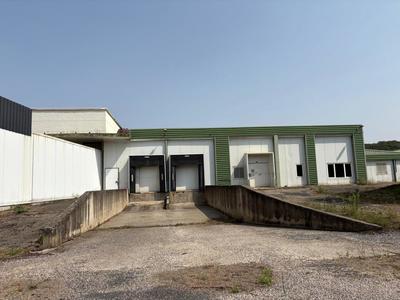 Divers - 3 000 m² - 15 pièces