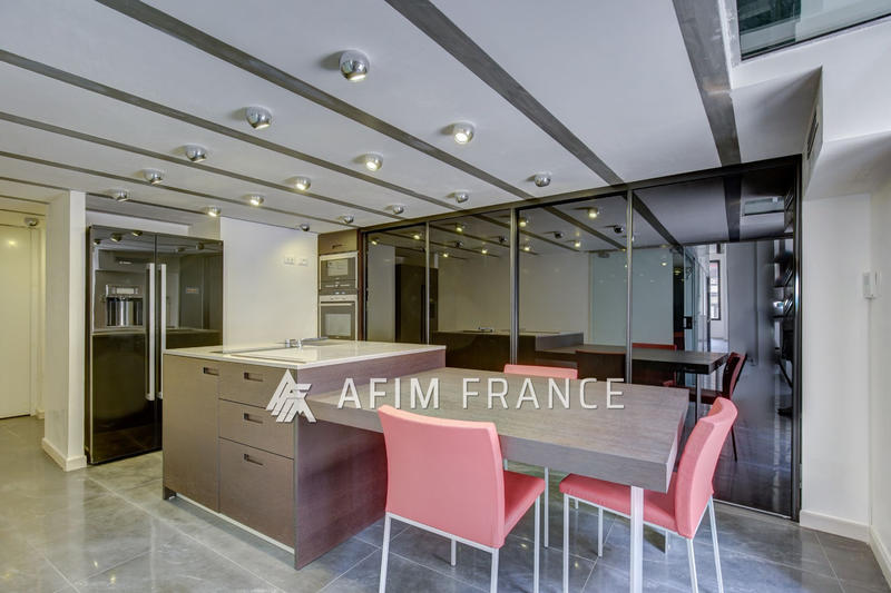 Appartement - 175 m² - 5 pièces