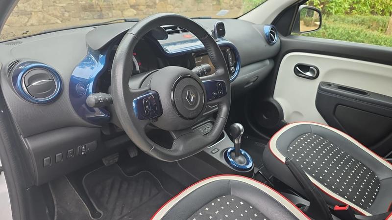 Renault Twingo III 0.9 TCe 95 Edc6 Signature