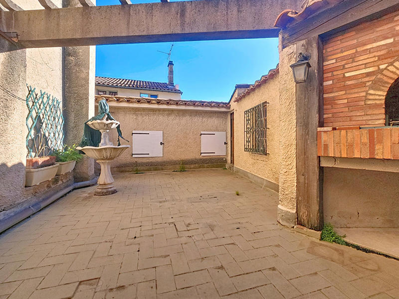 Immeuble - 8 pièces