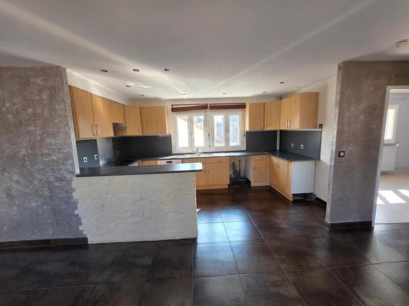 Appartement - 124 m² - 6 pièces