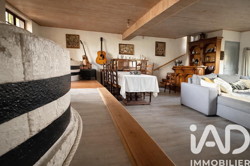 Maison - 179 m² - 7 pièces