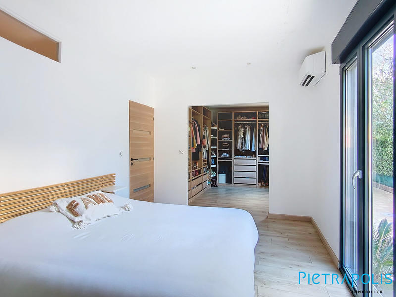 Villa - 137 m² - 4 pièces