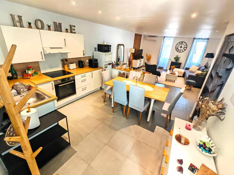 Maison - 84 m² - 3 pièces