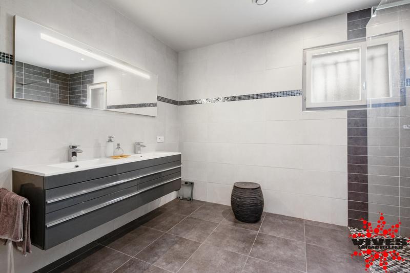 Maison - 157 m² - 4 pièces