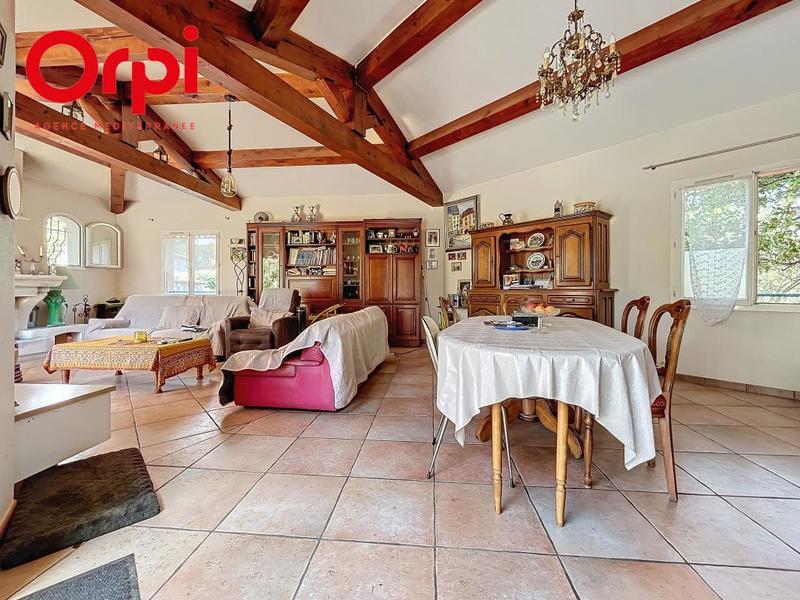 Villa - 252 m² - 5 pièces