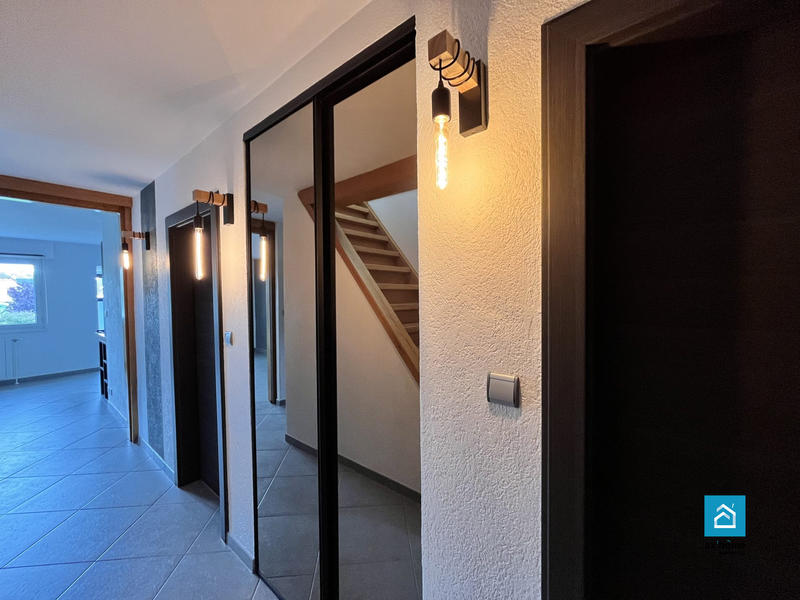 Maison contemporaine - 153 m² - 8 pièces