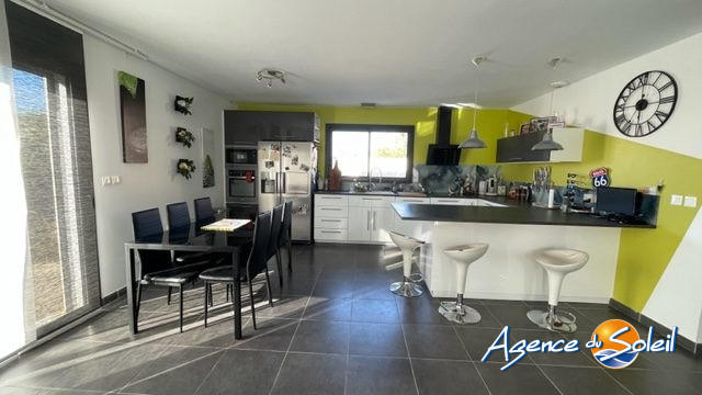 Villa - 85 m² - 4 pièces