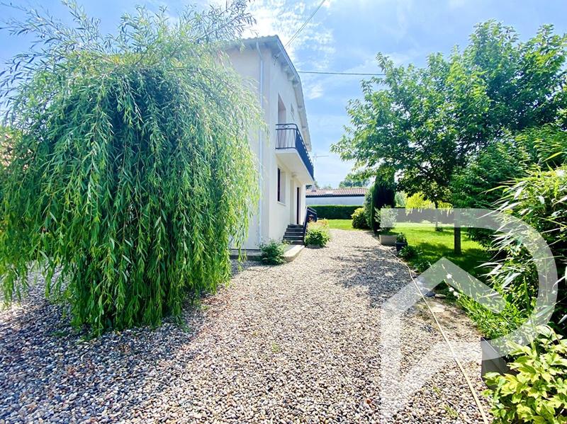 Maison - 99 m² - 4 pièces