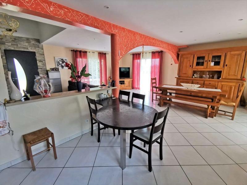 Maison - 191 m² - 7 pièces