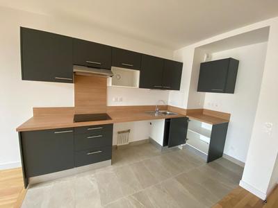 Appartement - 75 m² - 4 pièces