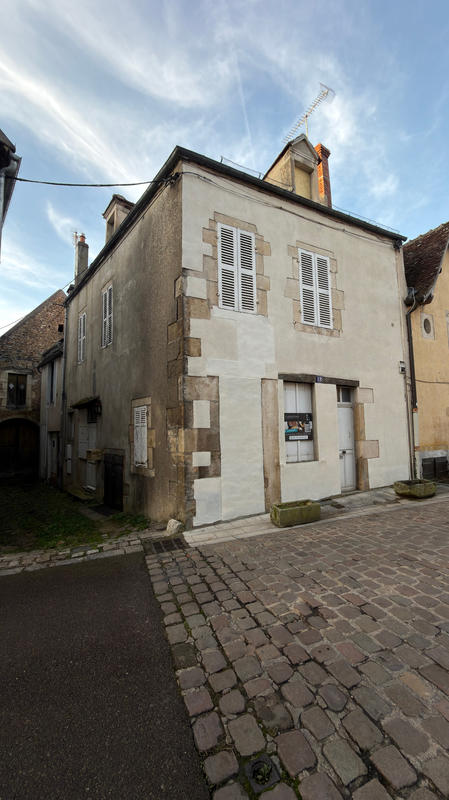 Maison - 80 m² - 4 pièces